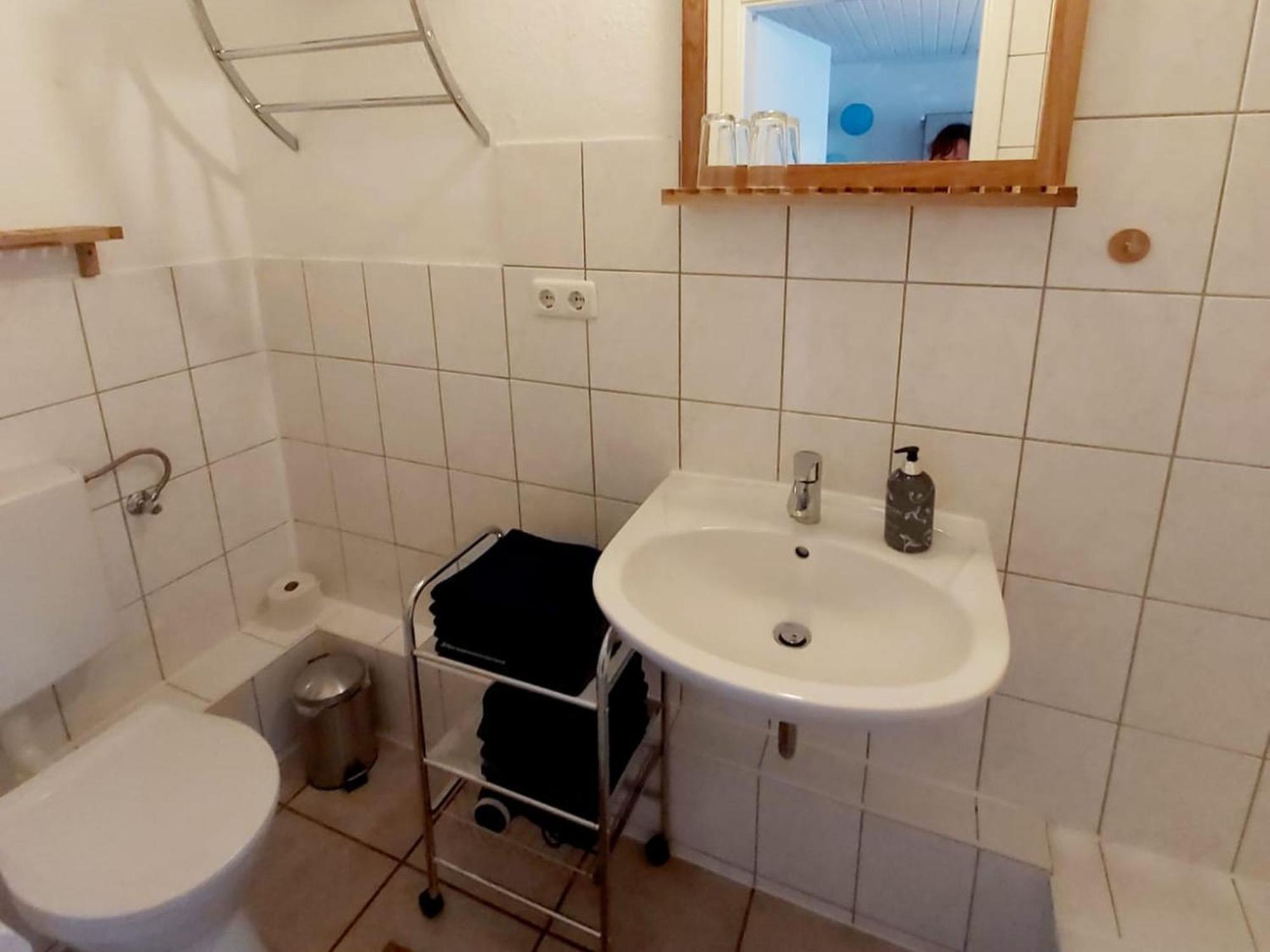 1 Zimmer Ferienwohnung Lohfelden Ngoại thất bức ảnh